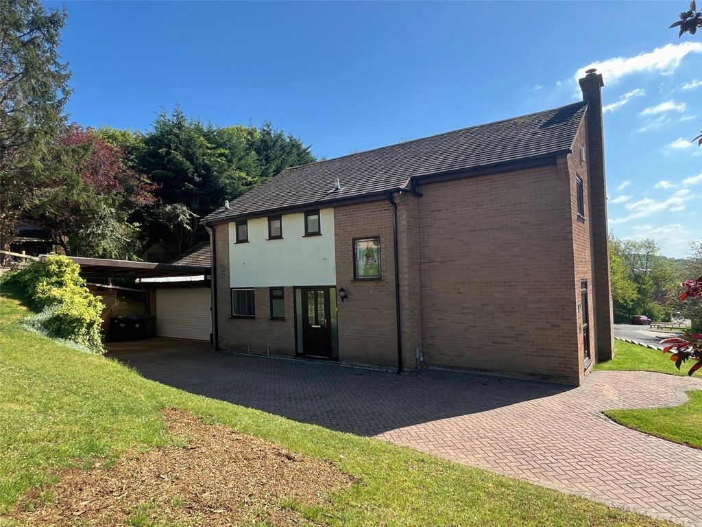 Property photo 1 of 38 Picture No. 67