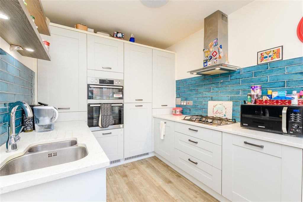 Property photo 3 of 12 Kitchen