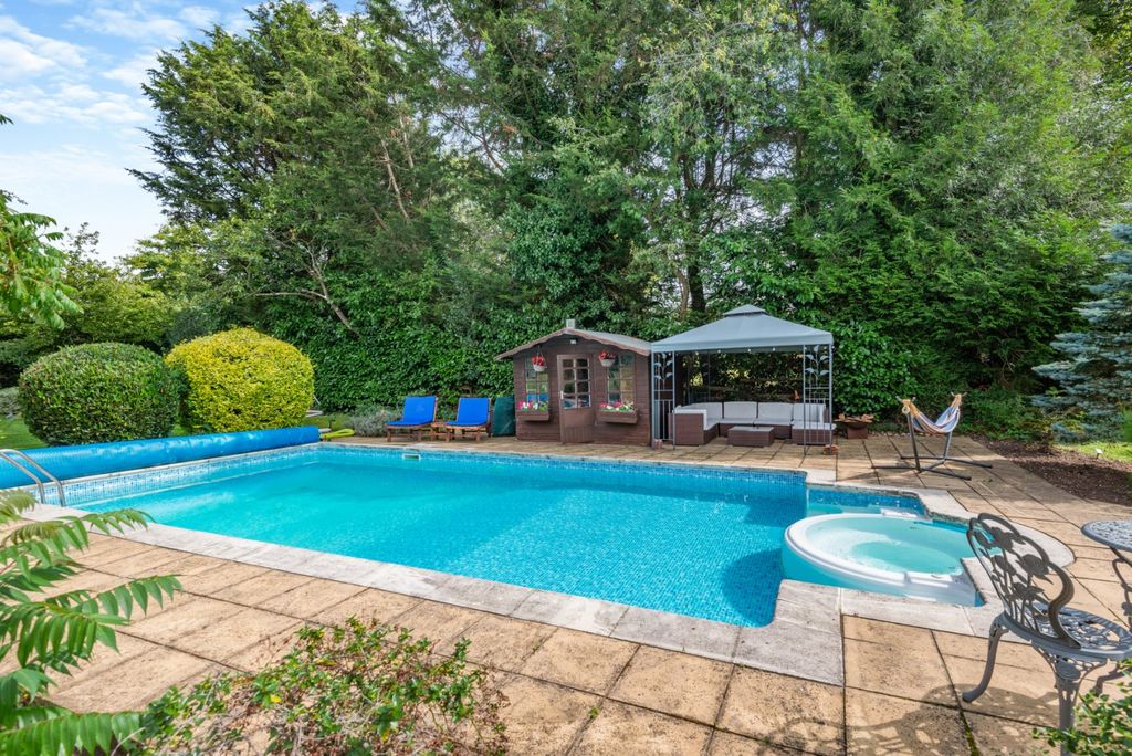 Property photo 2 of 31 Picture No. 20