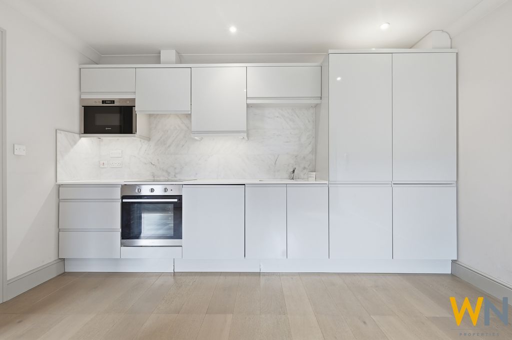 Property photo 2 of 8 Photo 12