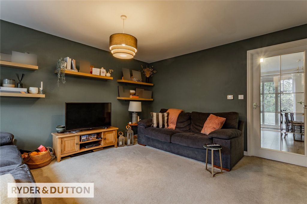 Property photo 3 of 21 Picture No. 06