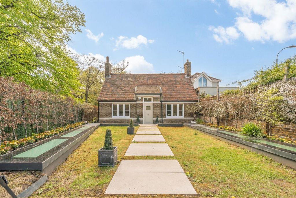 Property photo 1 of 20