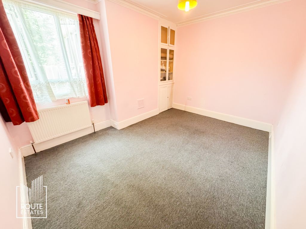 Property photo 2 of 10 Photo 2
