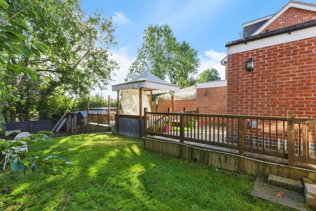 Property photo 3 of 15