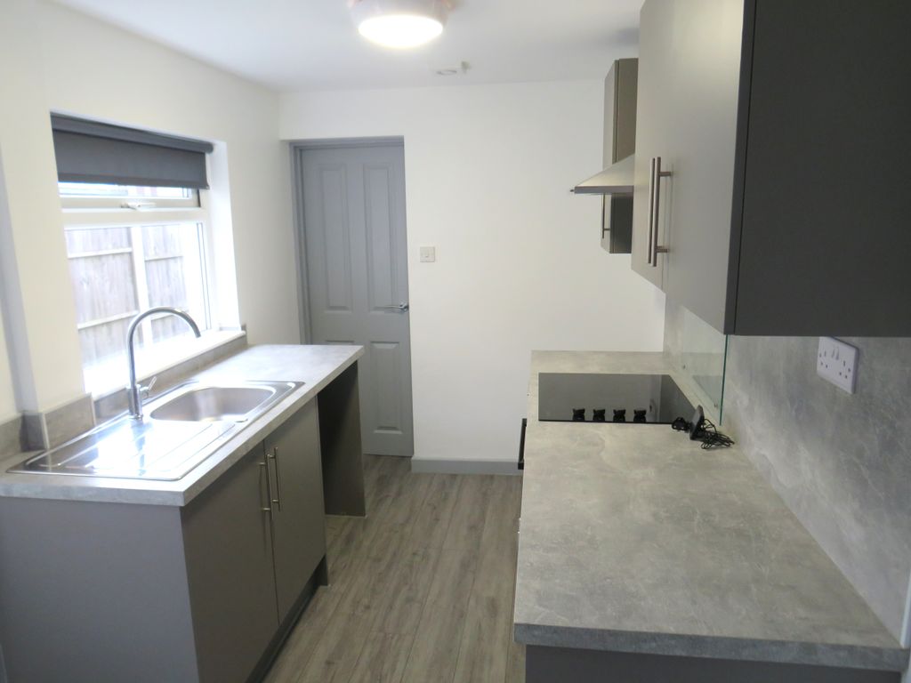 Property photo 3 of 13 Kitchen