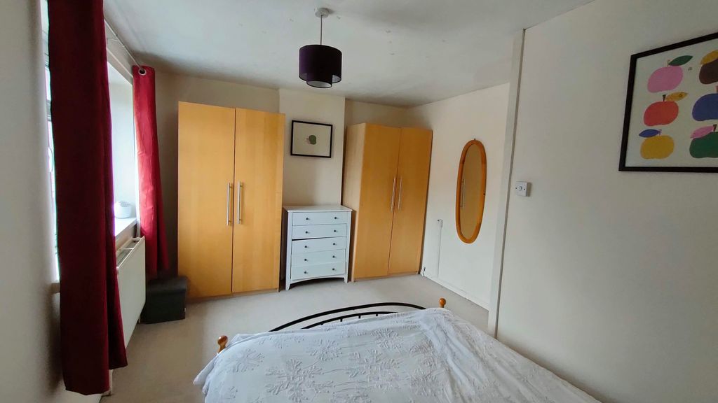 Property photo 3 of 9