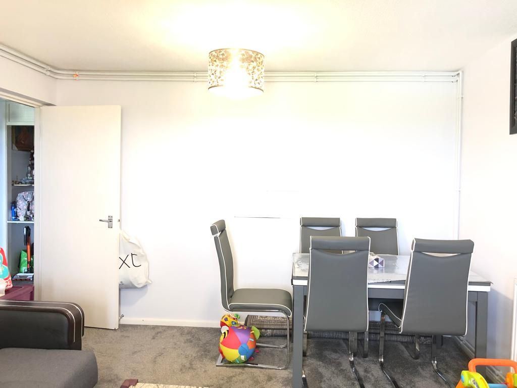 Property photo 2 of 7 Gallery