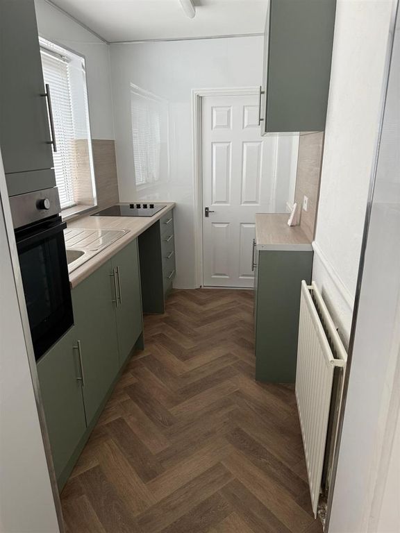 Property photo 2 of 5 6.Jpeg