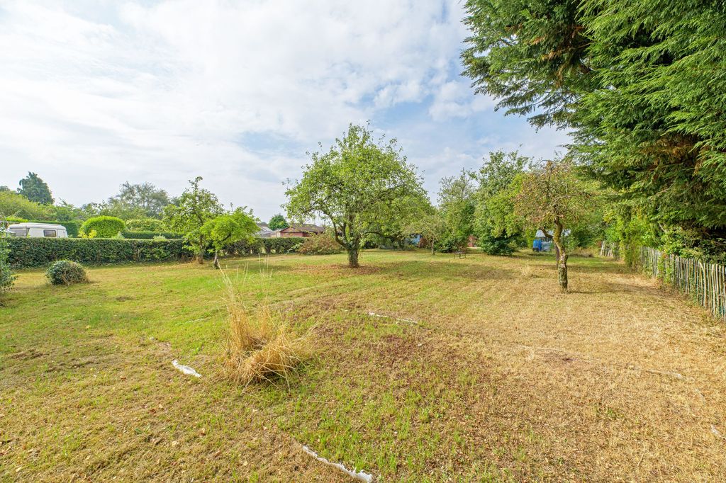 Property photo 3 of 20