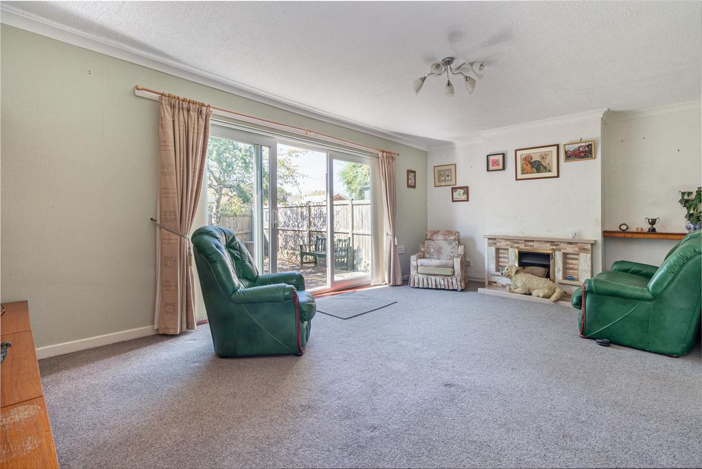Property photo 2 of 19 Living-Room-1.Jpg