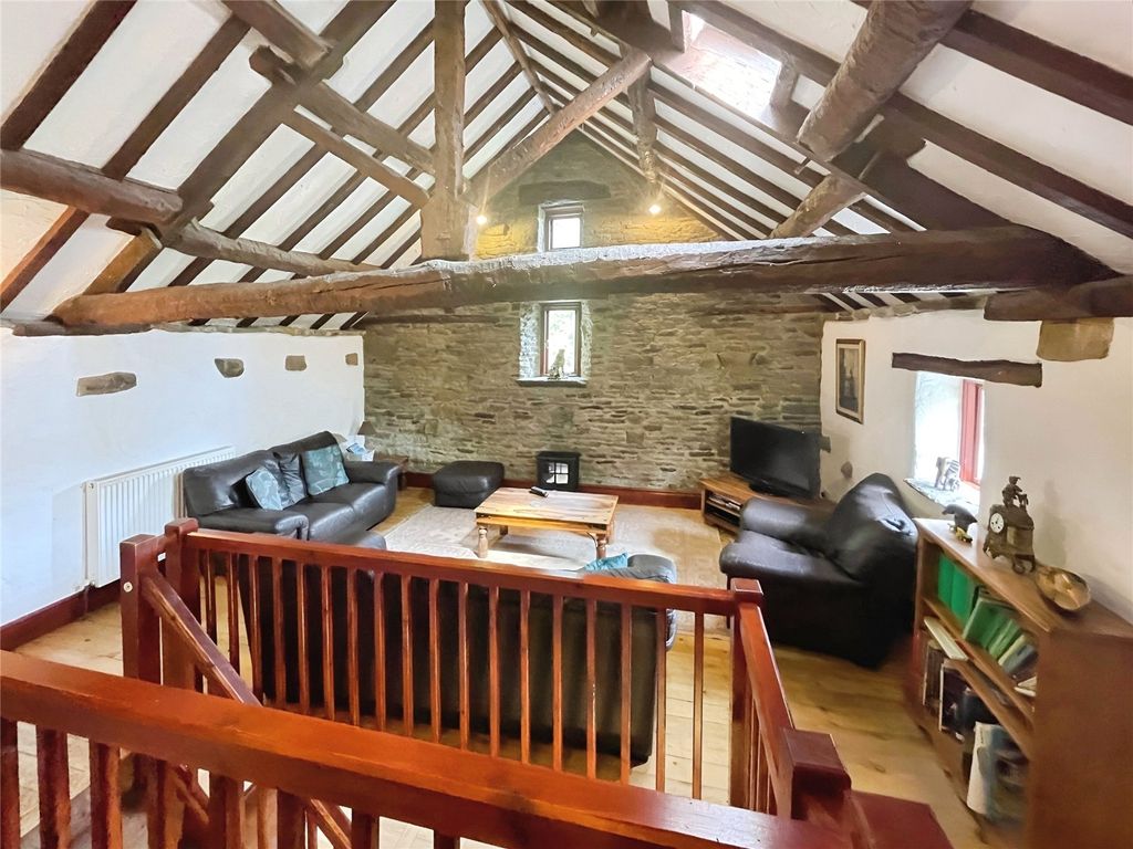 Property photo 3 of 9 Picture No. 06