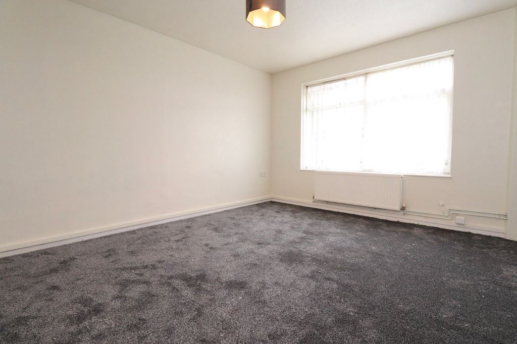 Property photo 3 of 7 Picture No. 22