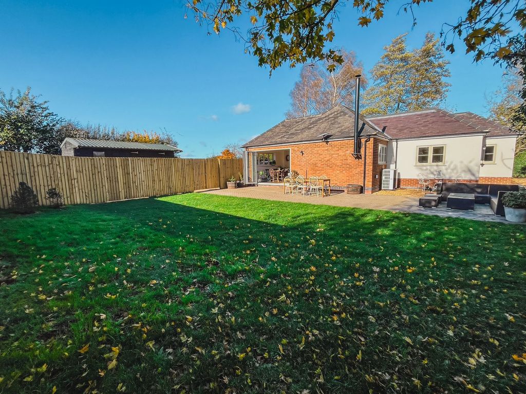 Property photo 3 of 38