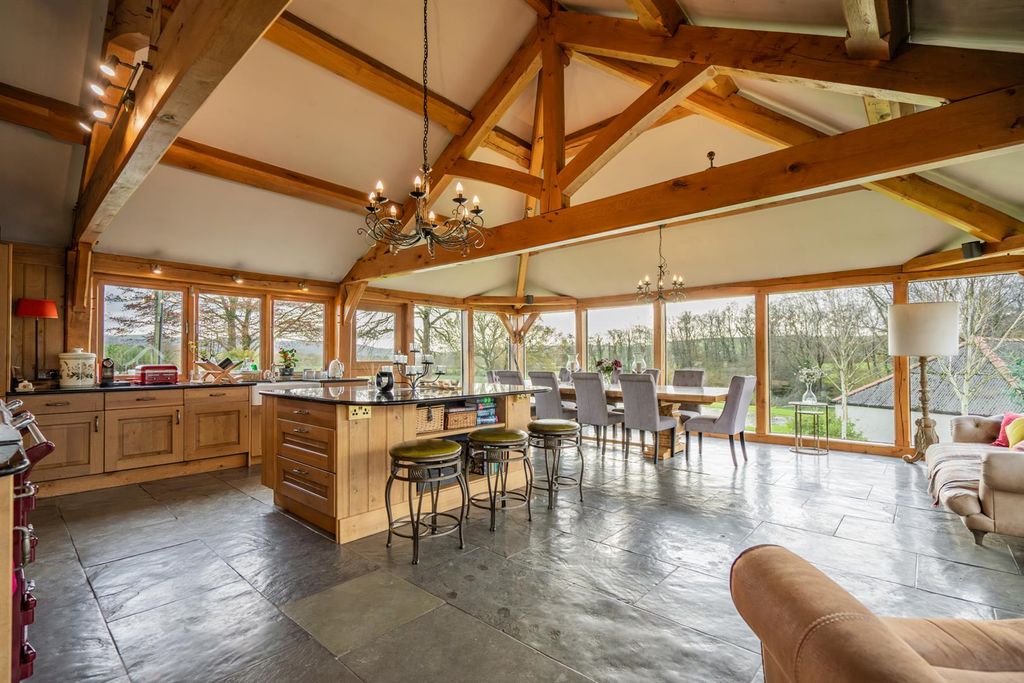 Property photo 3 of 36 A Page _ Sa32 7Nn - Web-44.Jpg