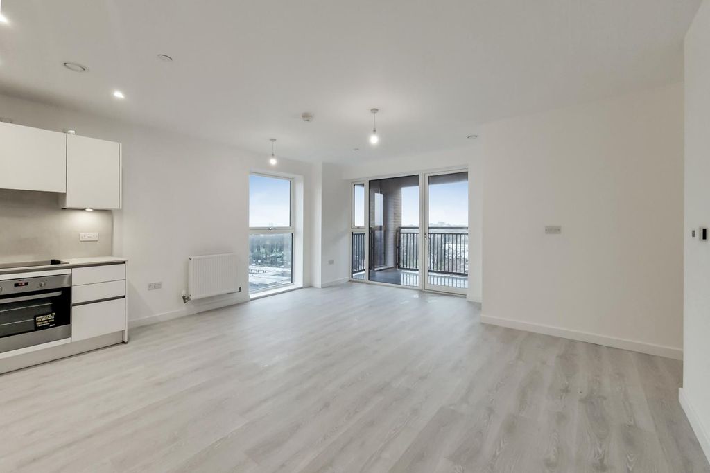 Property photo 2 of 10 1_Kitchen-Reception-0.Jpg
