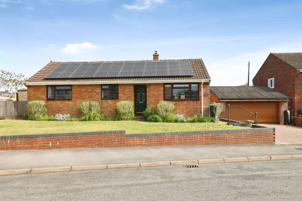 Property photo 2 of 18