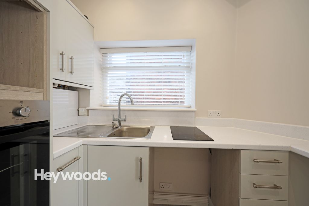 Property photo 3 of 23 0F1A8203