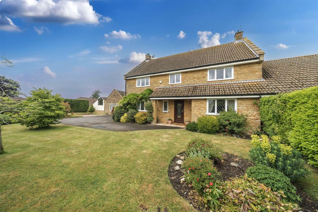 Property photo 1 of 28 1357125 (50).Jpg