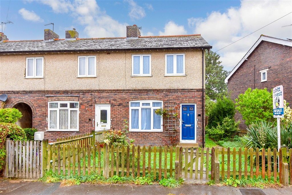 Property photo 1 of 10 External