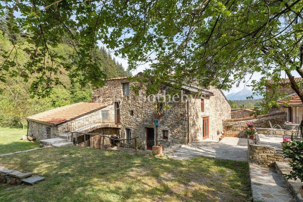 Property photo 3 of 28