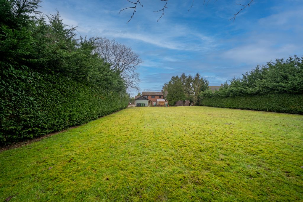 Property photo 2 of 26 Dsc08661-Hdr-Edit