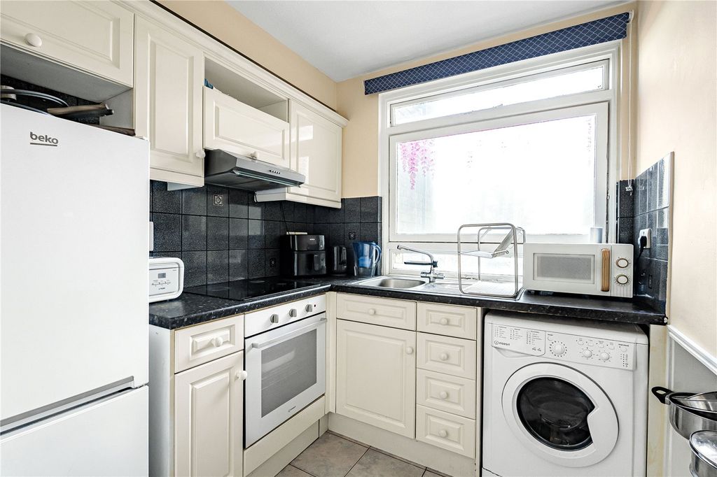 Property photo 2 of 16 Kitchen