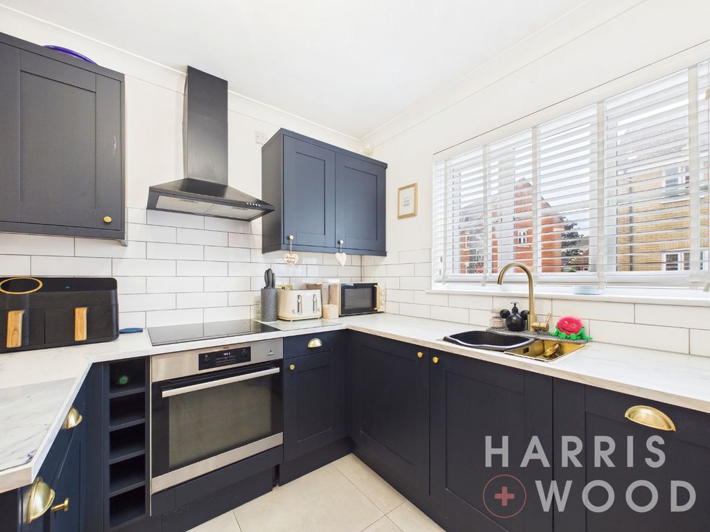 Property photo 2 of 27 5233876