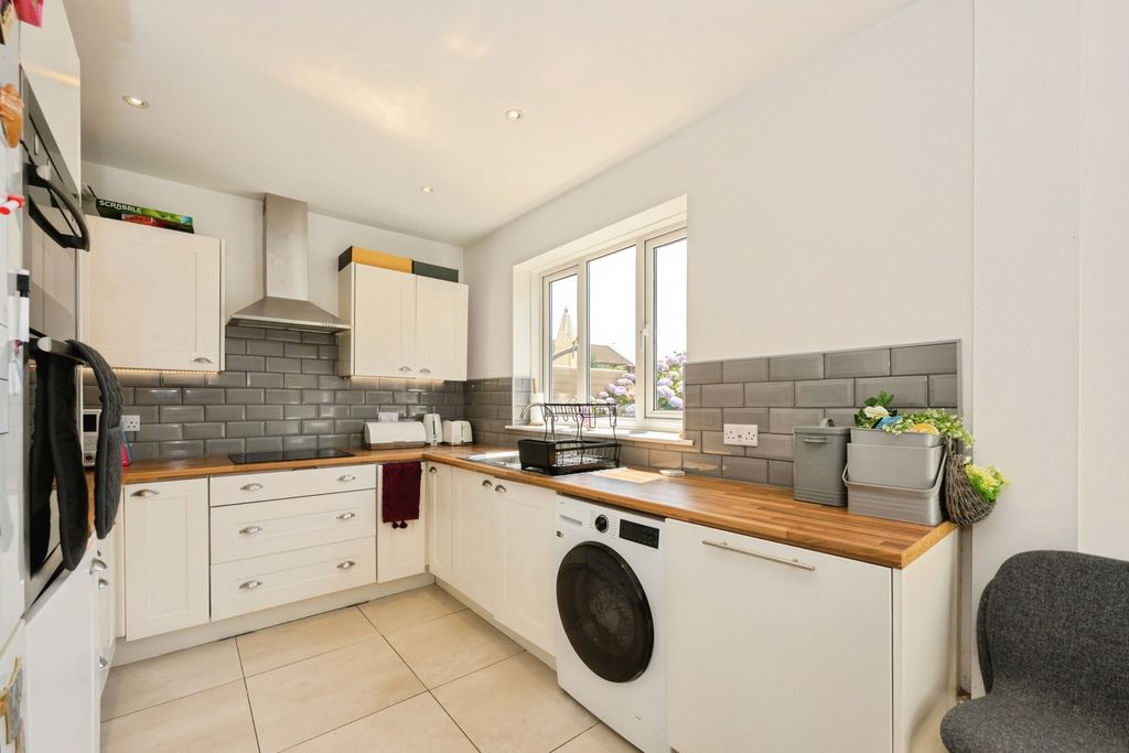 Property photo 2 of 15 Pbox-Img.Jpg