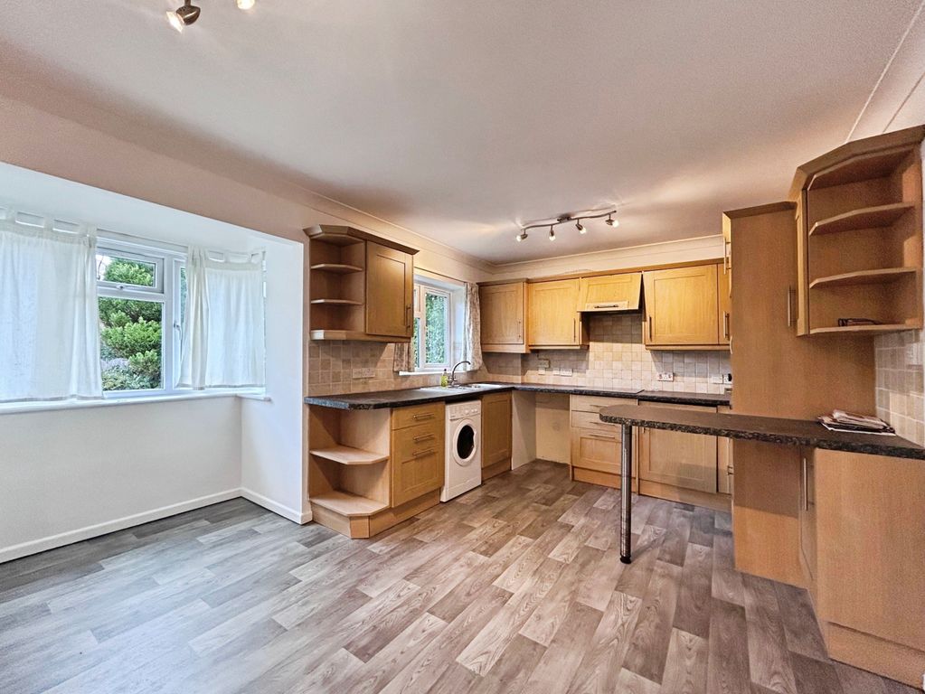Property photo 2 of 15 3c541450-Image00009