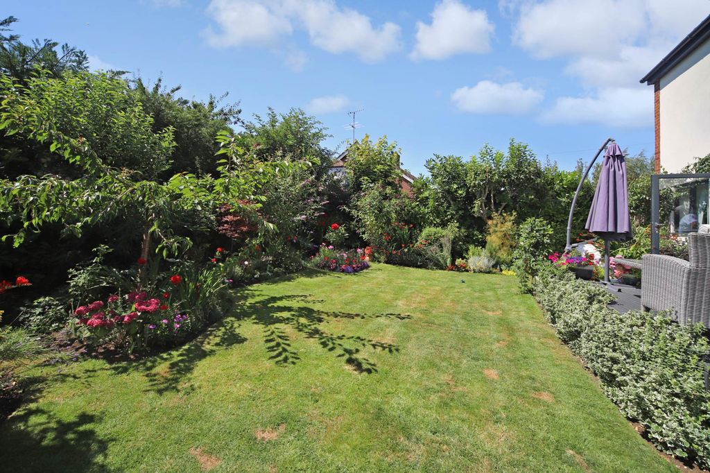 Property photo 3 of 42