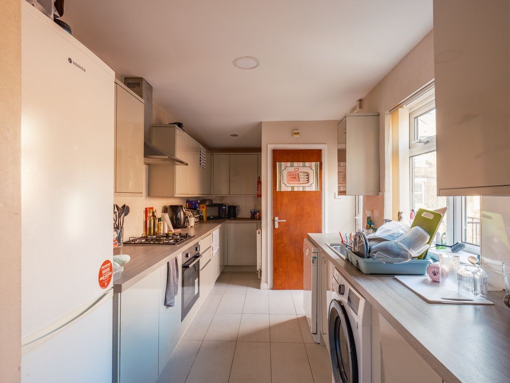 Property photo 3 of 10 3707263