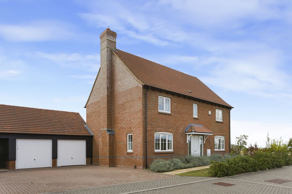 Property photo 1 of 21