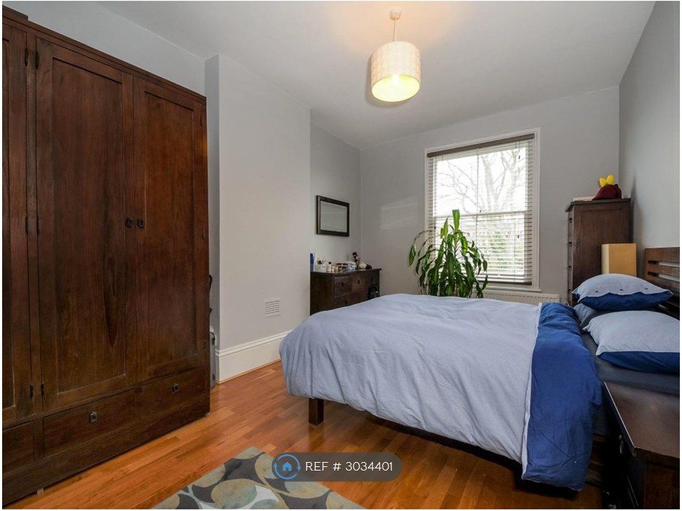 Property photo 3 of 6 Bedroom