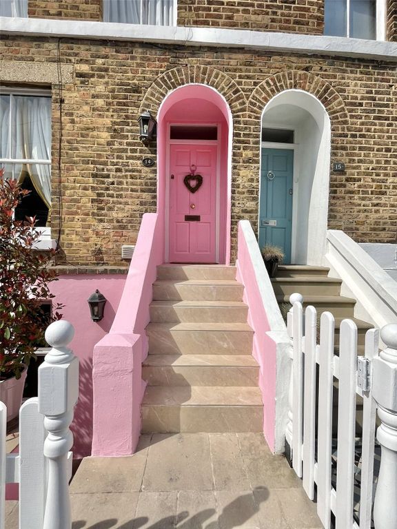 Property photo 1 of 32 External