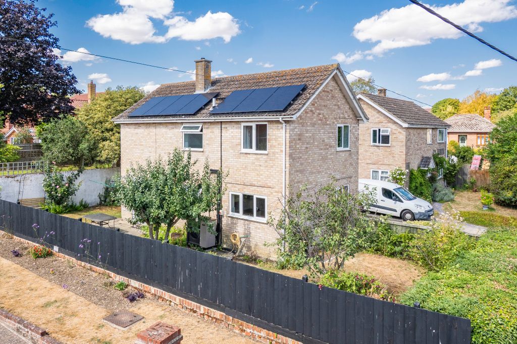 Property photo 2 of 17 _1214228
