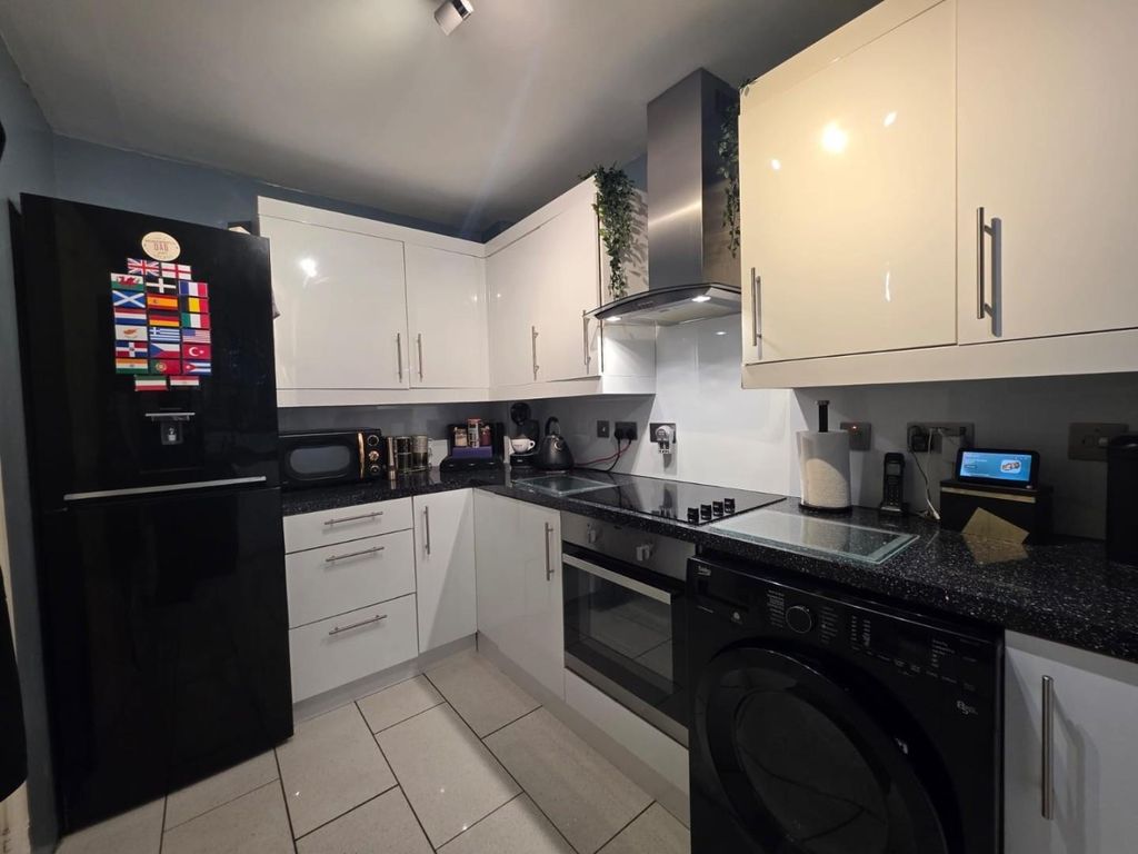 Property photo 3 of 15 17.Jpg