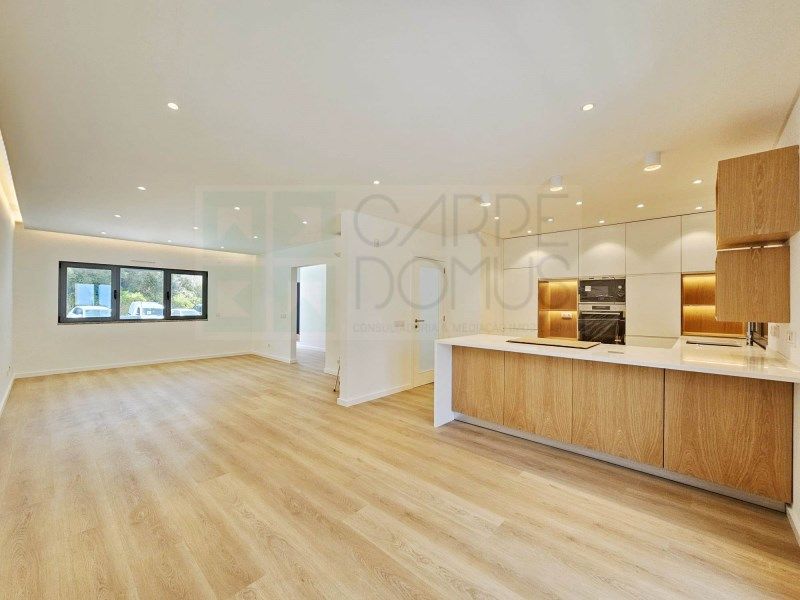 Property photo 1 of 63