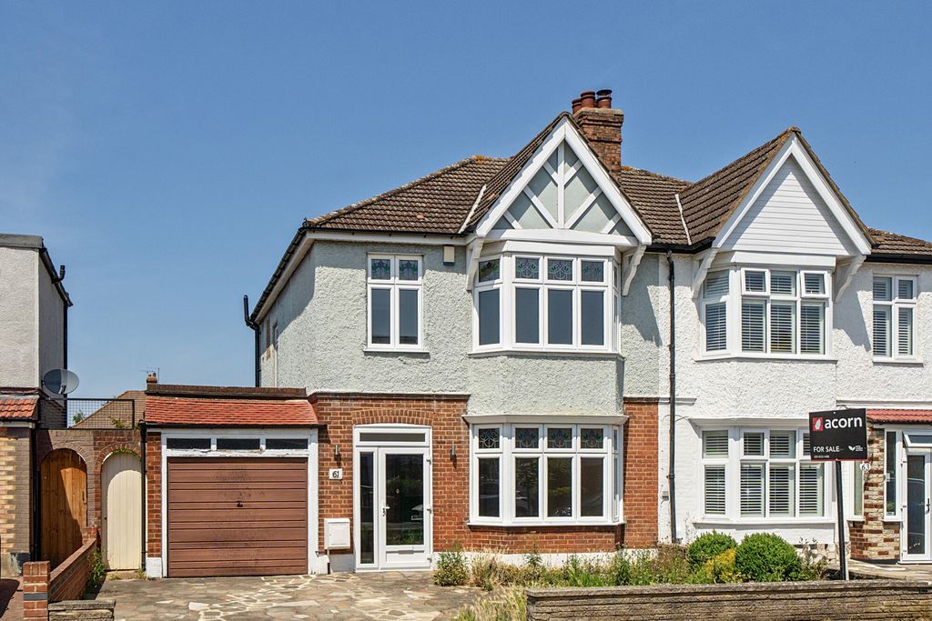 Property photo 1 of 18 1480579-16-6A3930...