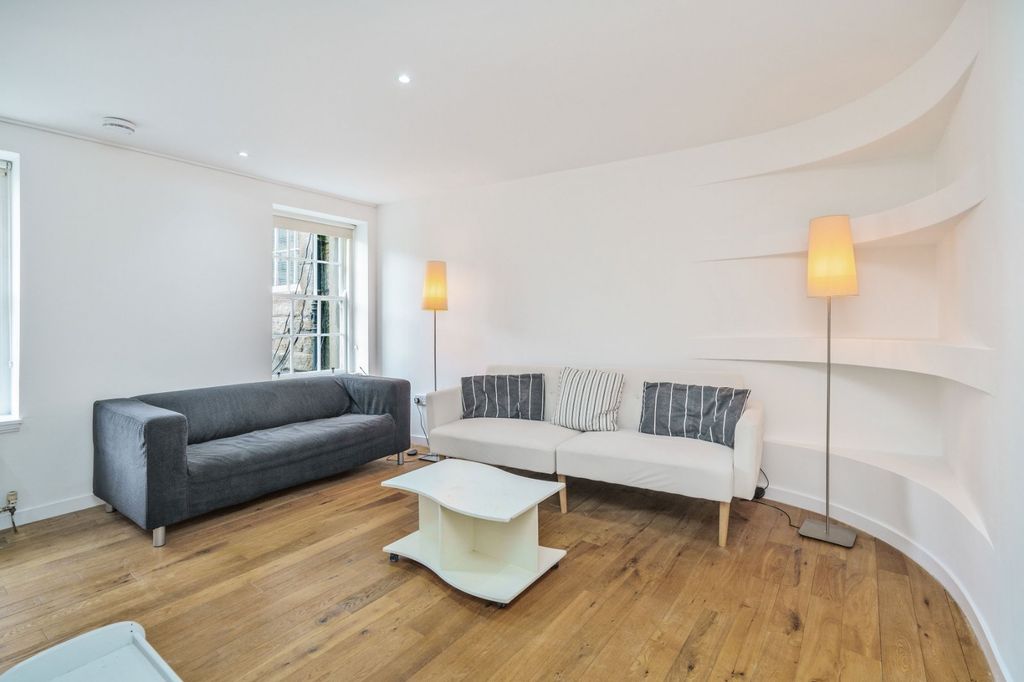 Property photo 2 of 16 Picture 2