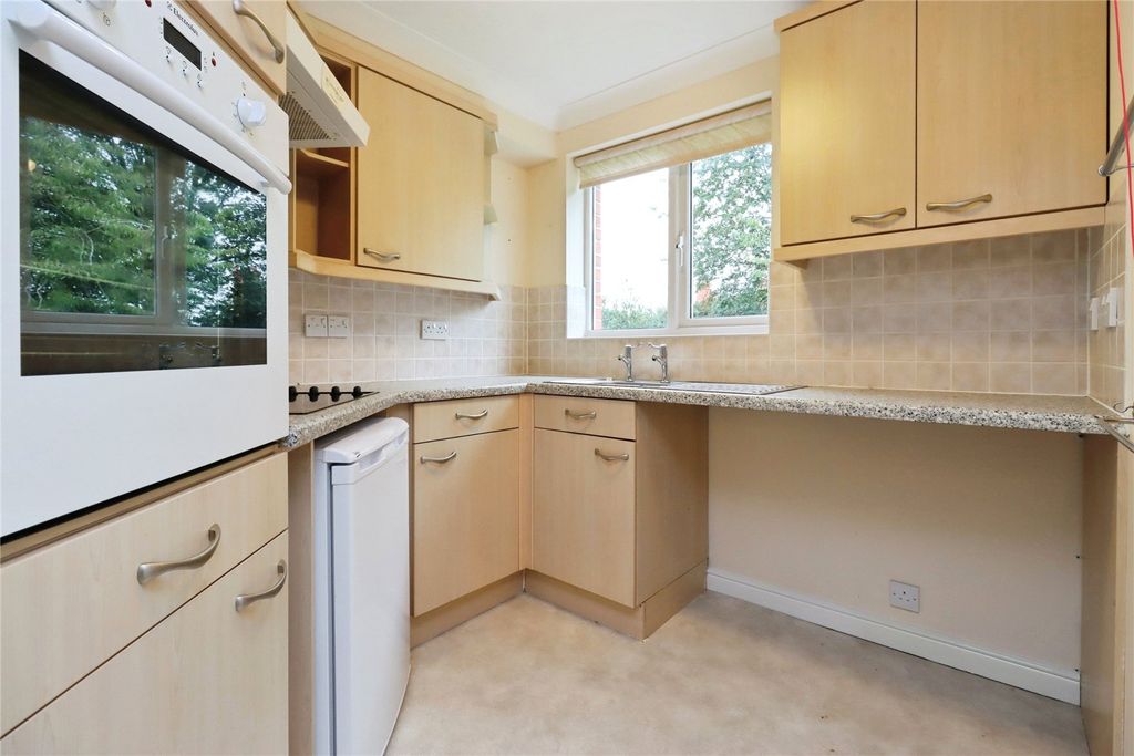 Property photo 2 of 12 Kitchen