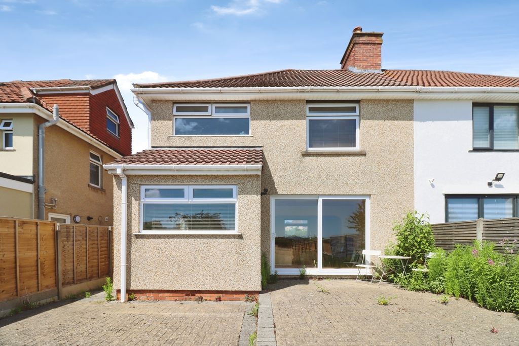 Property photo 1 of 11 Pbox-Img.Jpg
