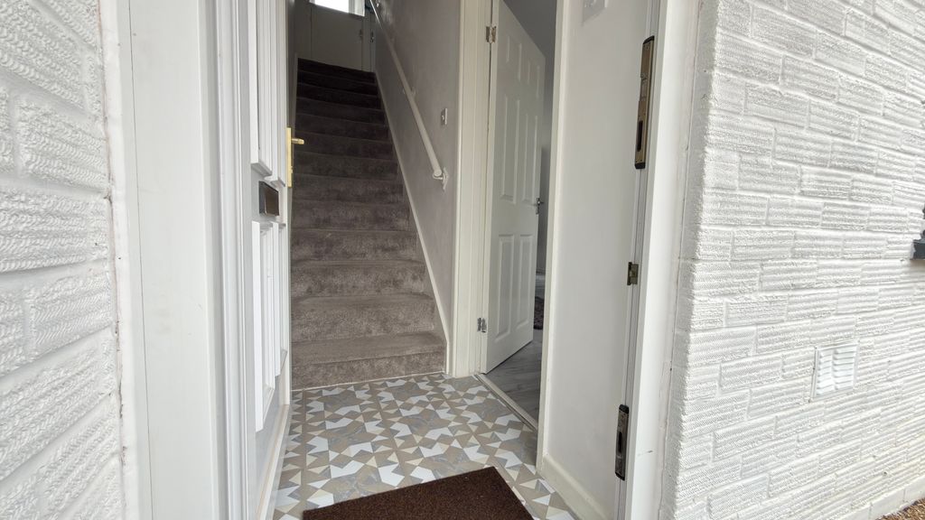 Property photo 3 of 32 Img_8034