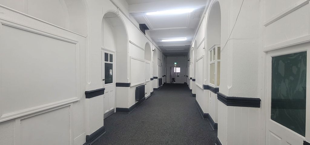 Property photo 2 of 4