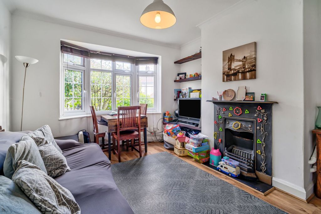 Property photo 3 of 8 Picture No. 10