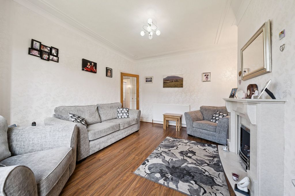 Property photo 3 of 29