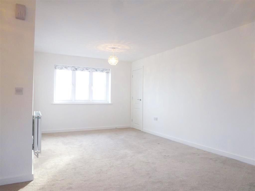 Property photo 3 of 7 Living Room