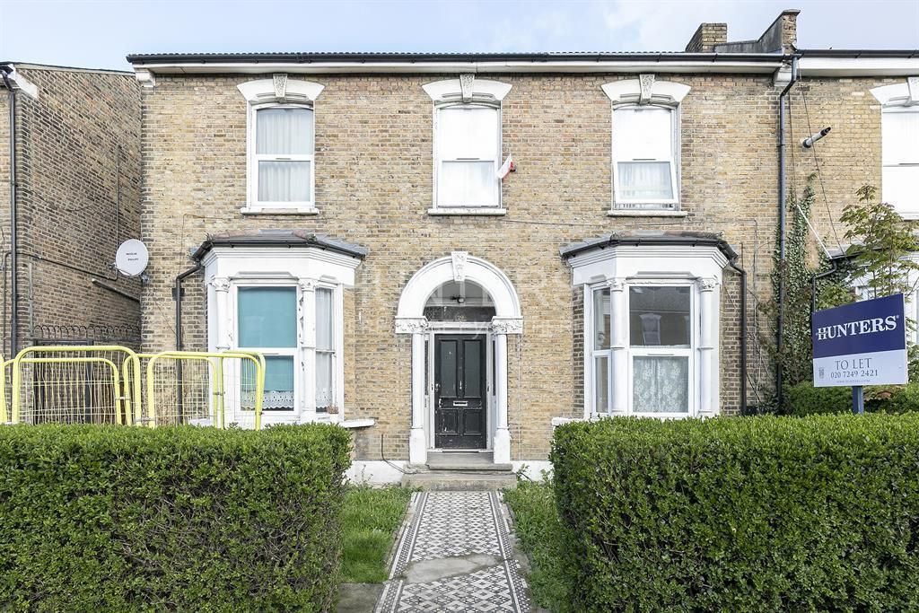 Property photo 1 of 2