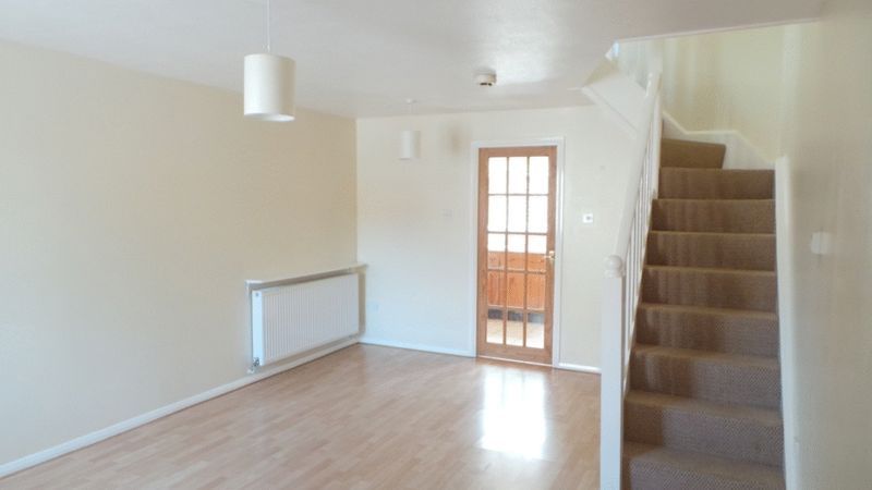 Property photo 2 of 10 Living Room
