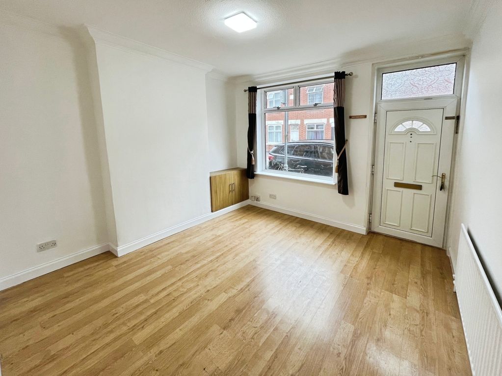 Property photo 3 of 18 Lounge/Diner