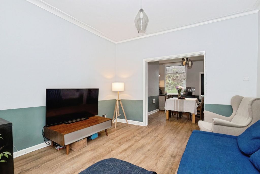 Property photo 3 of 24 Pbox-Img.Jpg